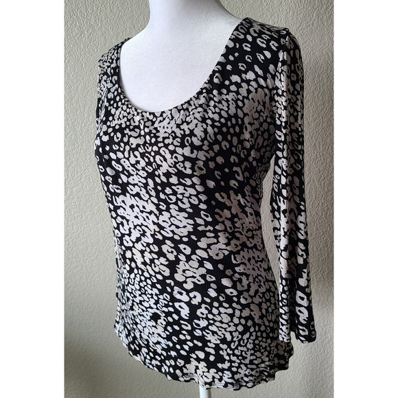 Max Mara Women's Blouse Size Medium Animal Print Lined Scoop neck Luxury - Picture 3 of 12
